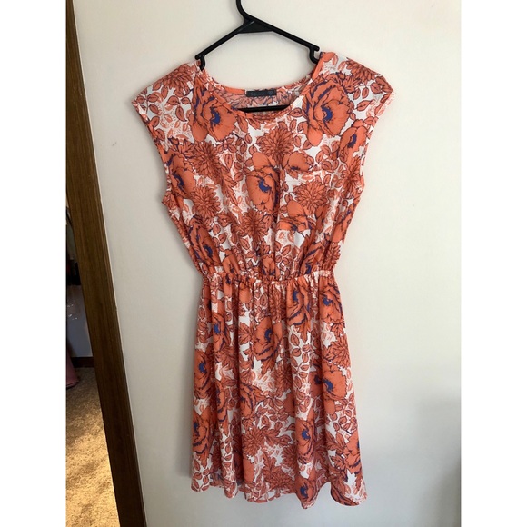 Soprano Dresses & Skirts - Soprano floral mini dress size xs